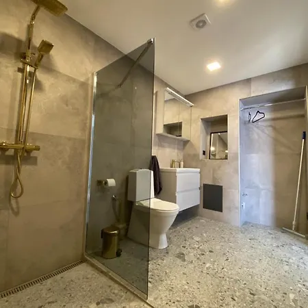 Pihtla Tee Kuelaliskorter 4 Appartement *
