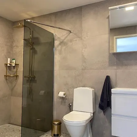 Appartement Pihtla Tee Kuelaliskorter 4 *